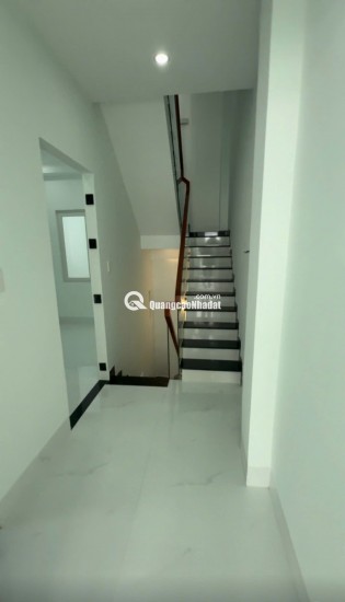 NHÀ 4 TẦNG MỚI XÂY, mặt tiền thục, GẦN VÕ VĂN KIỆT, DTsd 160m2, NHỈNH 6ty